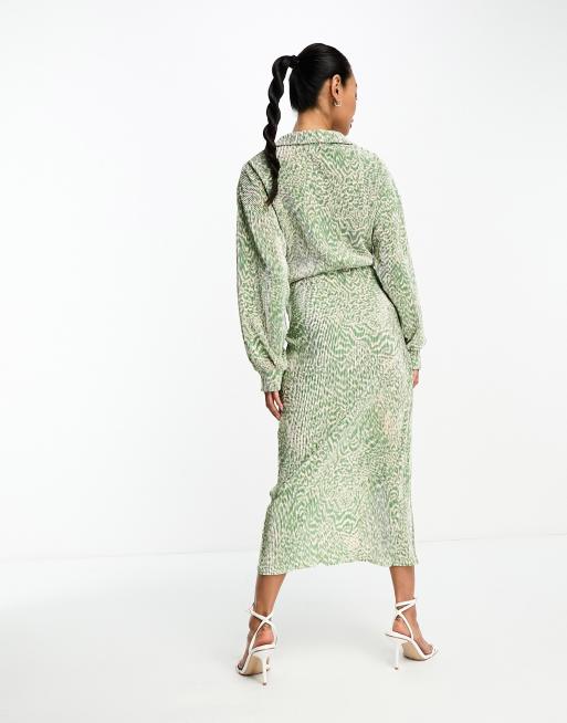 ASOS DESIGN - Vestito midi plissé verde con stampa animalier e colletto avvolgente , 3 di 4