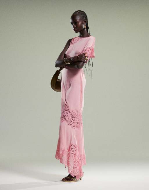 ASOS DESIGN - Vestito midi rosa con dettagli in pizzo e maniche con volant