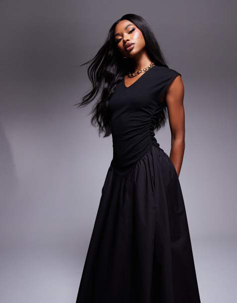ASOS DESIGN - Vestito midi senza maniche arricciato nero con scollo a V e gonna a ruota in popeline - view 1