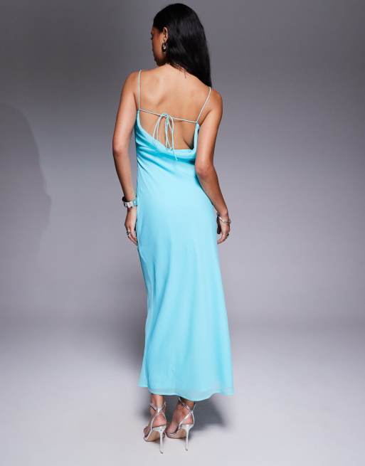 ASOS DESIGN - Vestito midi stile sottoveste blu acceso con scollo ad anello sul retro e spalline sottili, 2 di 4