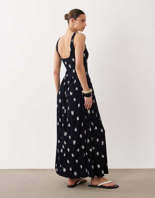 ASOS DESIGN - Vestito midi stropicciato con bottoni e stampa a fiorellini monocromatica, 4 di 4