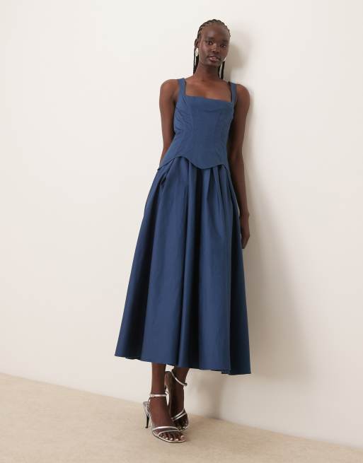 ASOS DESIGN - Vestito midi strutturato color blu denim scuro con corsetto e gonna a ruota