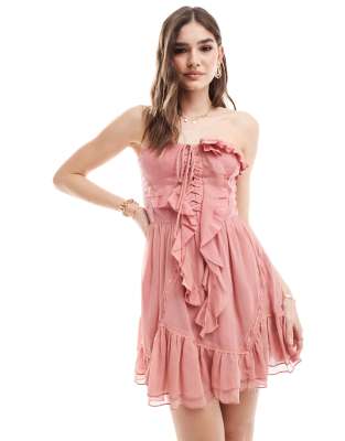 ASOS LUXE - Vestito Skater Corto Rosa A Fiori Jacquard Con Spalle Scoperte Maniche A Sbuffo E Finiture In Organza