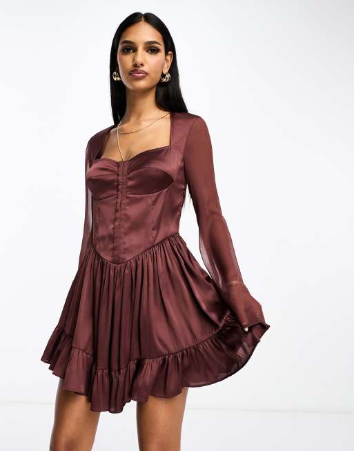 ASOS DESIGN - Vestito skater corto stile bustino color prugna in misto raso e chiffon