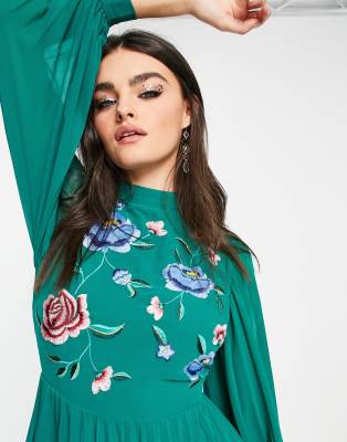 Vestito skater midi accollato e con maniche lunghe a pieghe verde bosco con ricami - ASOS DESIGN  donna Verde - immagine3