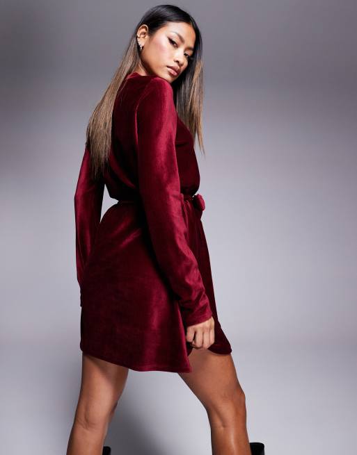 ASOS DESIGN Vestito svasato corto bordeaux in velluto con