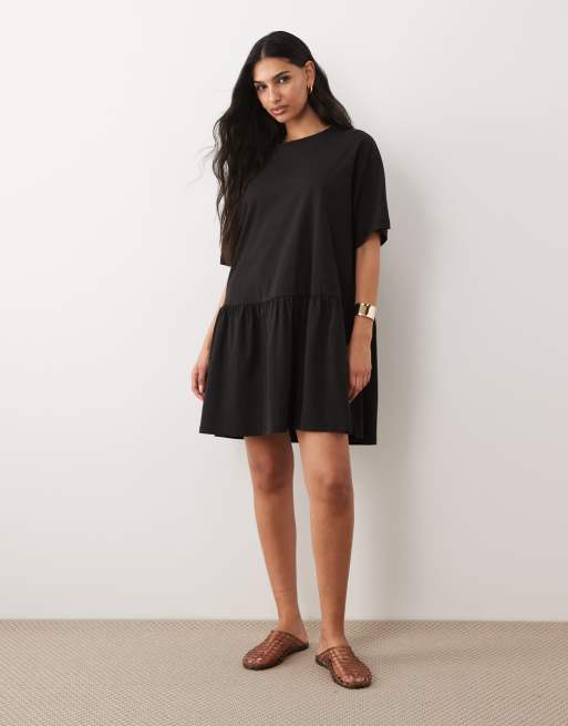 ASOS DESIGN - Vestito T-shirt corto a maniche corte con vita scesa peplo nero, 2 di 4