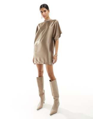 Asos Design - Vestito T-Shirt Corto Oversize In Raso Color Talpa-Marrone