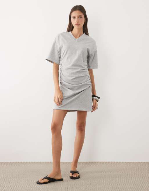 ASOS DESIGN - Vestito T-shirt grigio mélange con scollo a V e vita stretta, 2 di 4
