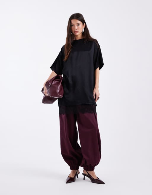 ASOS DESIGN - Vestito T-shirt nero in raso con orlo in pizzo, 3 di 4