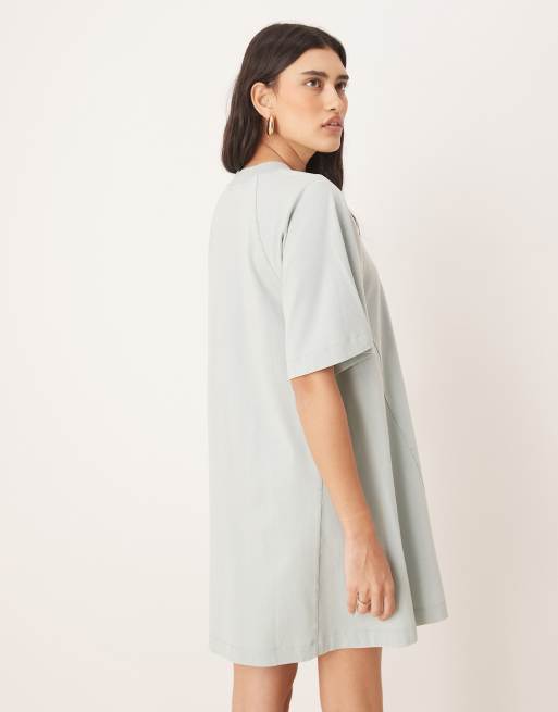 ASOS DESIGN - Vestito T-shirt svasato blu slavato, 4 di 4