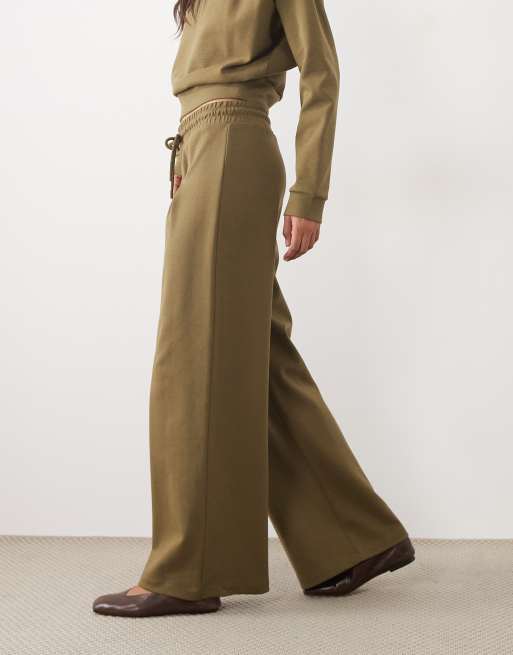 ASOS DESIGN vide ben joggers med bindebånd i taljen, del af sæt i khaki, 2 af 5