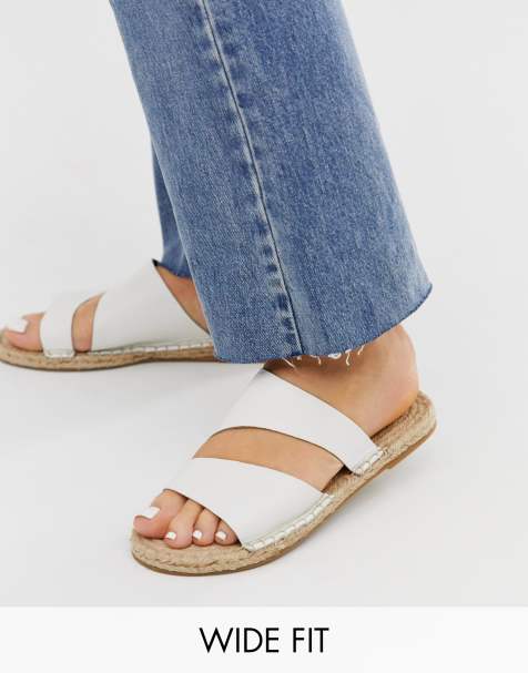 ASOS DESIGN – Vienna – Flache Leder-Espadrilles in Weiß mit weiter Passform