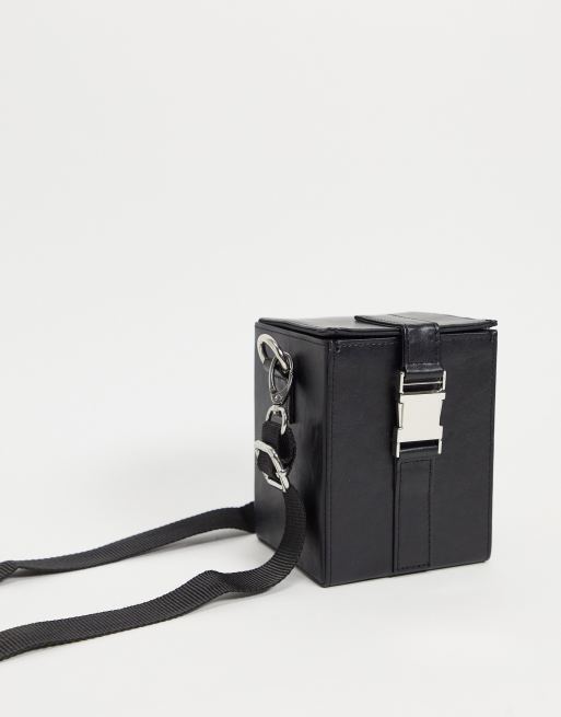 ASOS DESIGN - Vierkante crossbodytas van imitatieleer met structuur en klemsluiting in zwart