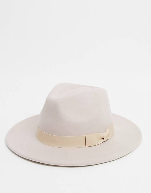 H&M Divided Vilten hoed zwart casual uitstraling Accessoires Hoeden Vilten hoeden 