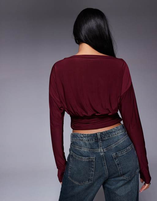 ASOS DESIGN – Vinröd, åtsmitande topp med bar axel, långa ärmar och markerad midja, 3 av 4