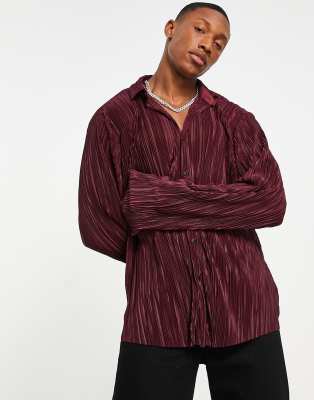 Asos Design - Vinröd Avslappnad Skjorta I Plisserat Material