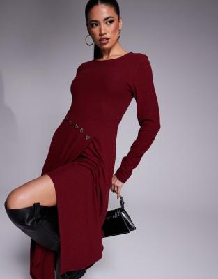 ASOS DESIGN – Vinröd, lång omlottklänning med asymmetrisk knäppning - view 1