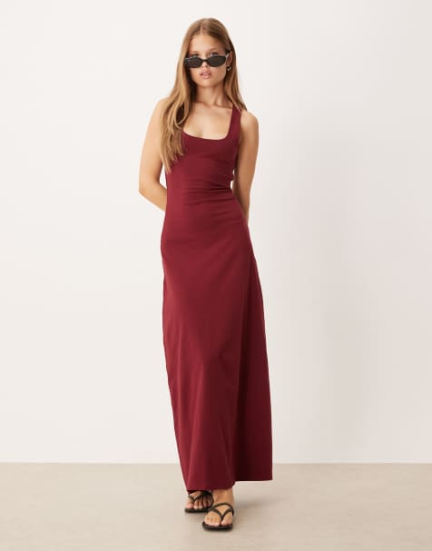 ASOS DESIGN – Vinröd maxiklänning med brottarrygg och djup ringning - view 1