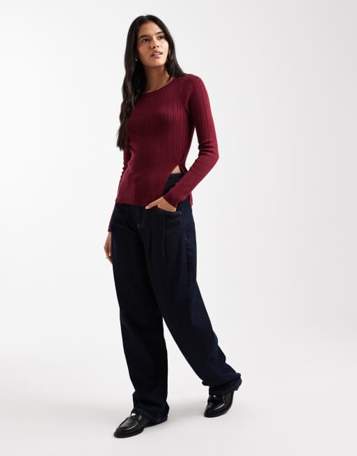 ASOS DESIGN – Vinröd, stickad topp i lång modell med rund halsringning och sidoslits, 2 av 4