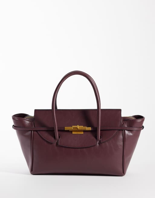 ASOS DESIGN – Vinröd toteväska med skärp och metallhandtag