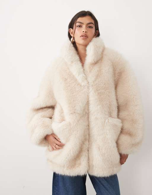 ASOS DESIGN vintage 80-tal fuskpälsjacka i smörgul, 2 av 4