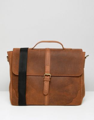 ASOS DESIGN – vintage brun sadelväska med band fram-Guldbrun