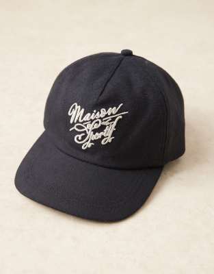 vintage casual baseball cap in navy melton with chainstitch embroidery detail