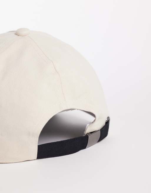 ASOS DESIGN - Vintage pet met Disney Mickey in zwart en beige, 2 van 3