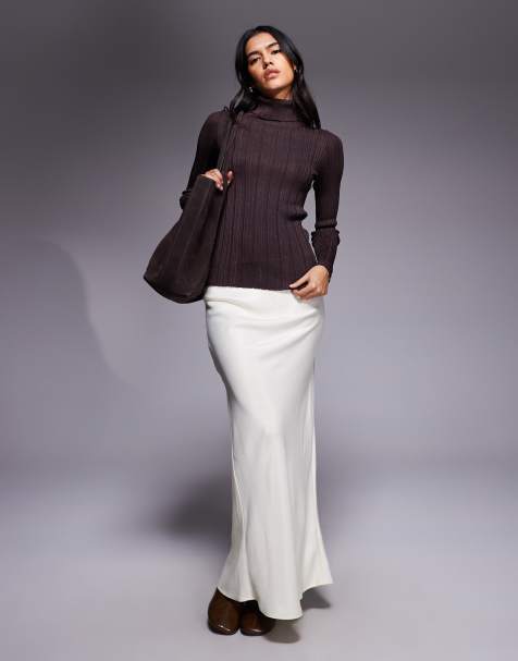 ASOS DESIGN - Vinterhvid maxinederdel med skråsnit i satin - view 1