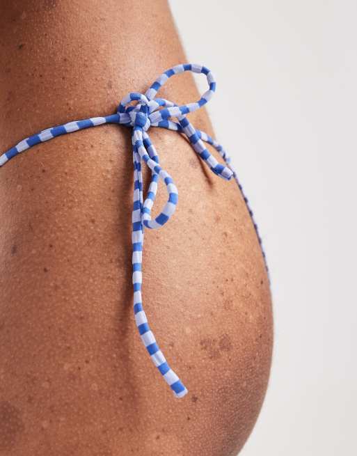 ASOS DESIGN – Violet Rio – Blårandig bikiniunderdel med knytband i sidan, 3 av 4
