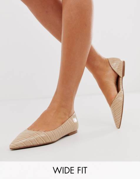ASOS DESIGN – Virtue – Spitze D'Orsay-Ballerinas in Kroko-Optik in Beige, weite Passform