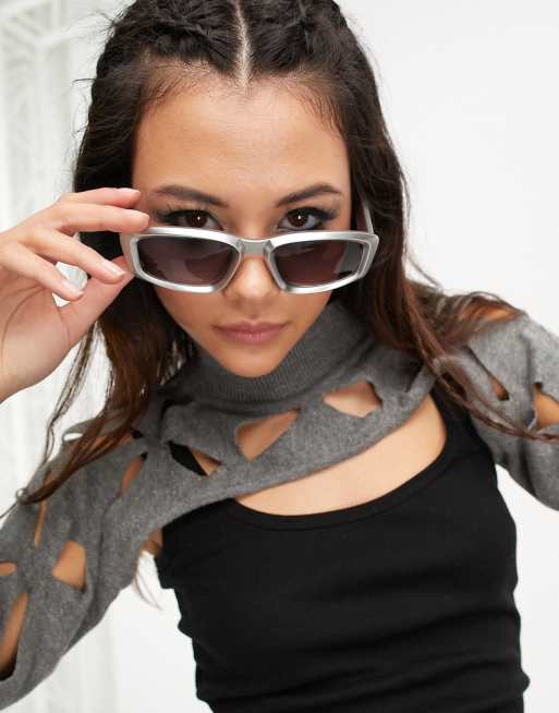 ASOS DESIGN – Visor-Sonnenbrille in Silber mit verspiegelten Gläsern und abgeschrägtem Rahmen , 4 von 4