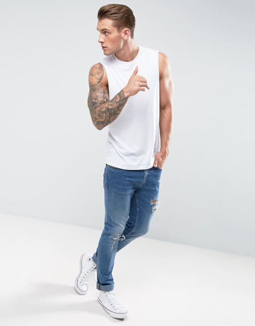 ASOS DESIGN – Vit, ärmlös t-shirt i avslappnad passform med sänkt armöppning, 4 av 4