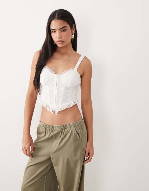 ASOS DESIGN – Vit korsettopp i spets med volangfåll, 3 av 6