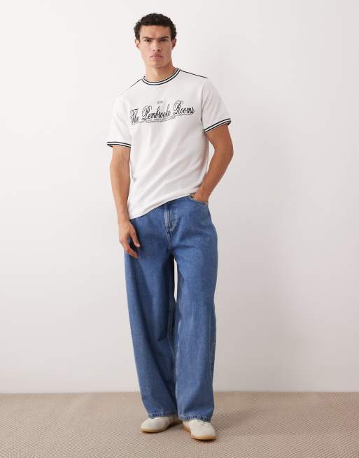 ASOS DESIGN – Vit, kraftig t-shirt i regular fit med textur och tryck på bröstet, 2 av 5