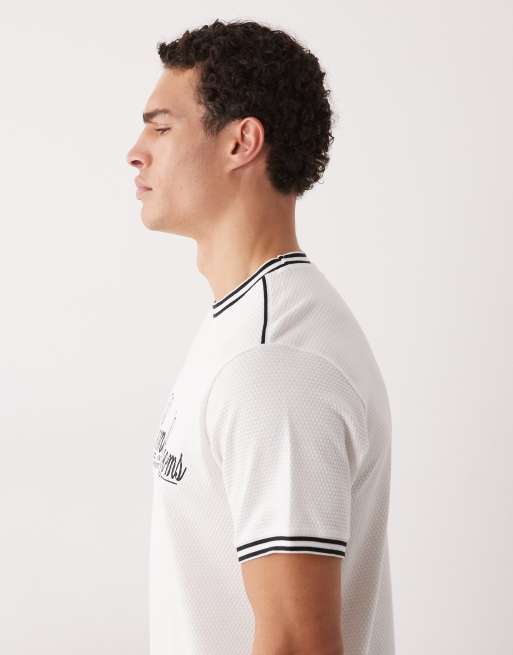 ASOS DESIGN – Vit, kraftig t-shirt i regular fit med textur och tryck på bröstet, 4 av 5