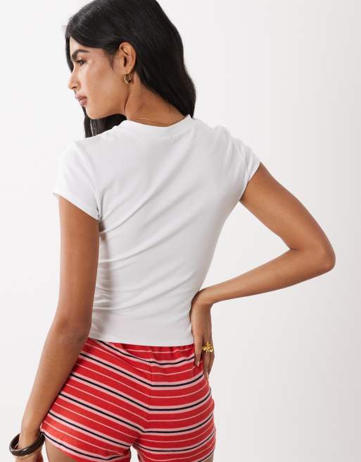 ASOS DESIGN – Vit, liten t-shirt med tomattryck i vintagestil, 4 av 4