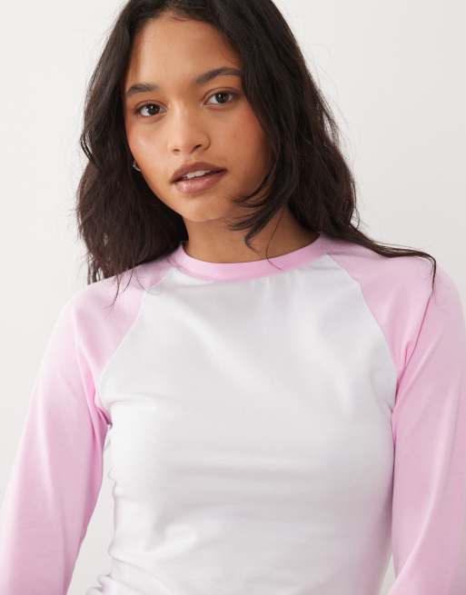 ASOS DESIGN – Vit och rosa, kort t-shirt med långa raglanärmar, 4 av 4