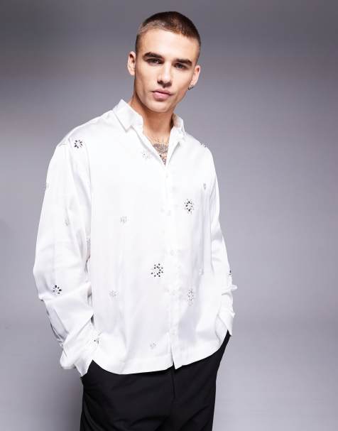 ASOS DESIGN – Vit oversize skjorta i satin med utsmyckning och boxig passform - view 1