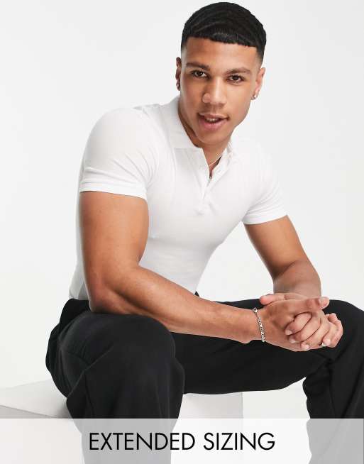 ASOS DESIGN – Vit pikétröja i muscle fit av bomullsmix
