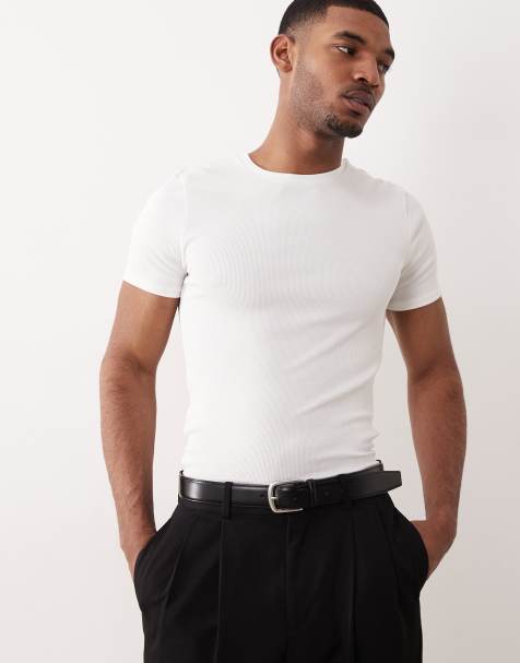ASOS DESIGN – Vit, ribbad bas-t-shirt i muscle fit - view 1