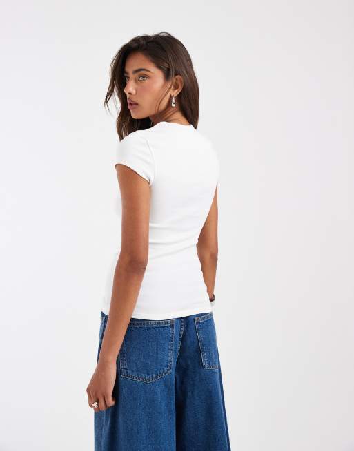 ASOS DESIGN – Vit, stilren t-shirt i krympt passform med korta ärmar, 4 av 4