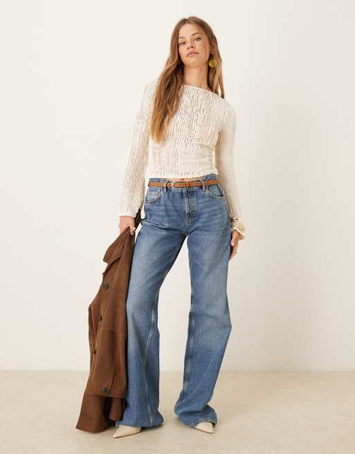 ASOS DESIGN – Vit, strukturerad topp med utsvängda ärmar, 2 av 4