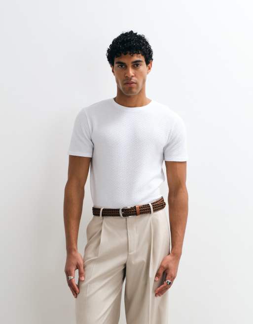 ASOS DESIGN – Vit t-shirt i muscle fit med textur, 4 av 5