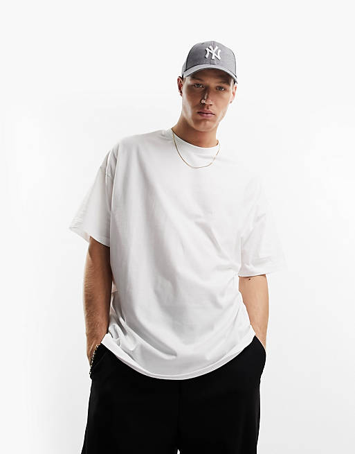 ASOS DESIGN – Vit t-shirt i oversize med rund halsringning - WHITE 