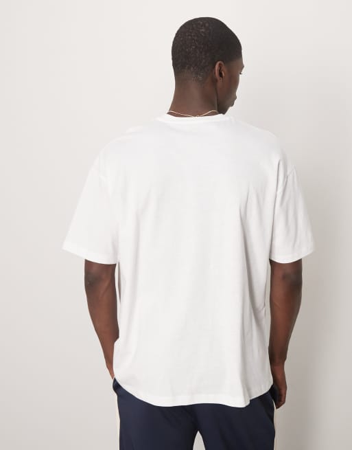 ASOS DESIGN – Vit t-shirt i oversize med stadstryck, 3 av 4