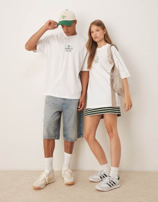 ASOS DESIGN – Vit t-shirt i oversize och unisex-modell med grönt, licenserat S.W Smiley-tryck, 4 av 4