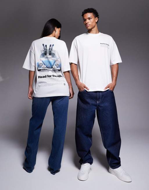ASOS DESIGN – Vit t-shirt i oversize och unisex-modell med juligt VW-tryck, 3 av 4