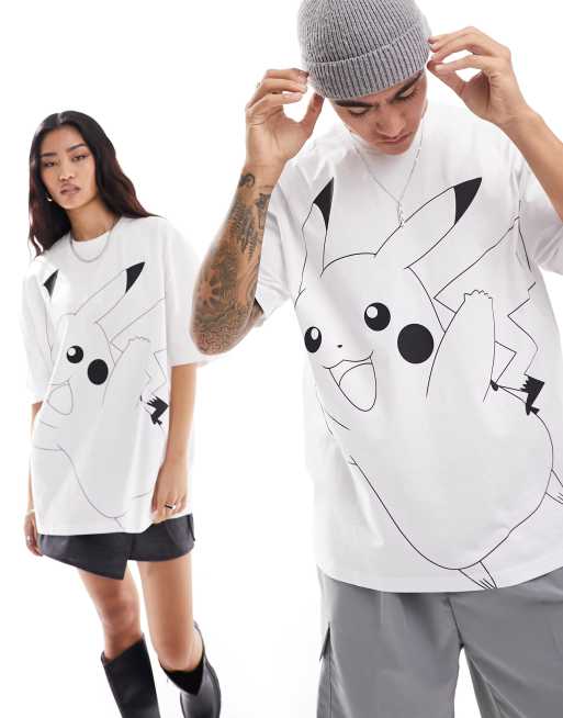 ASOS DESIGN – Vit t-shirt i unisex-modell och oversize med licenserat "Pokemon Pikachu"-tryck, 2 av 4